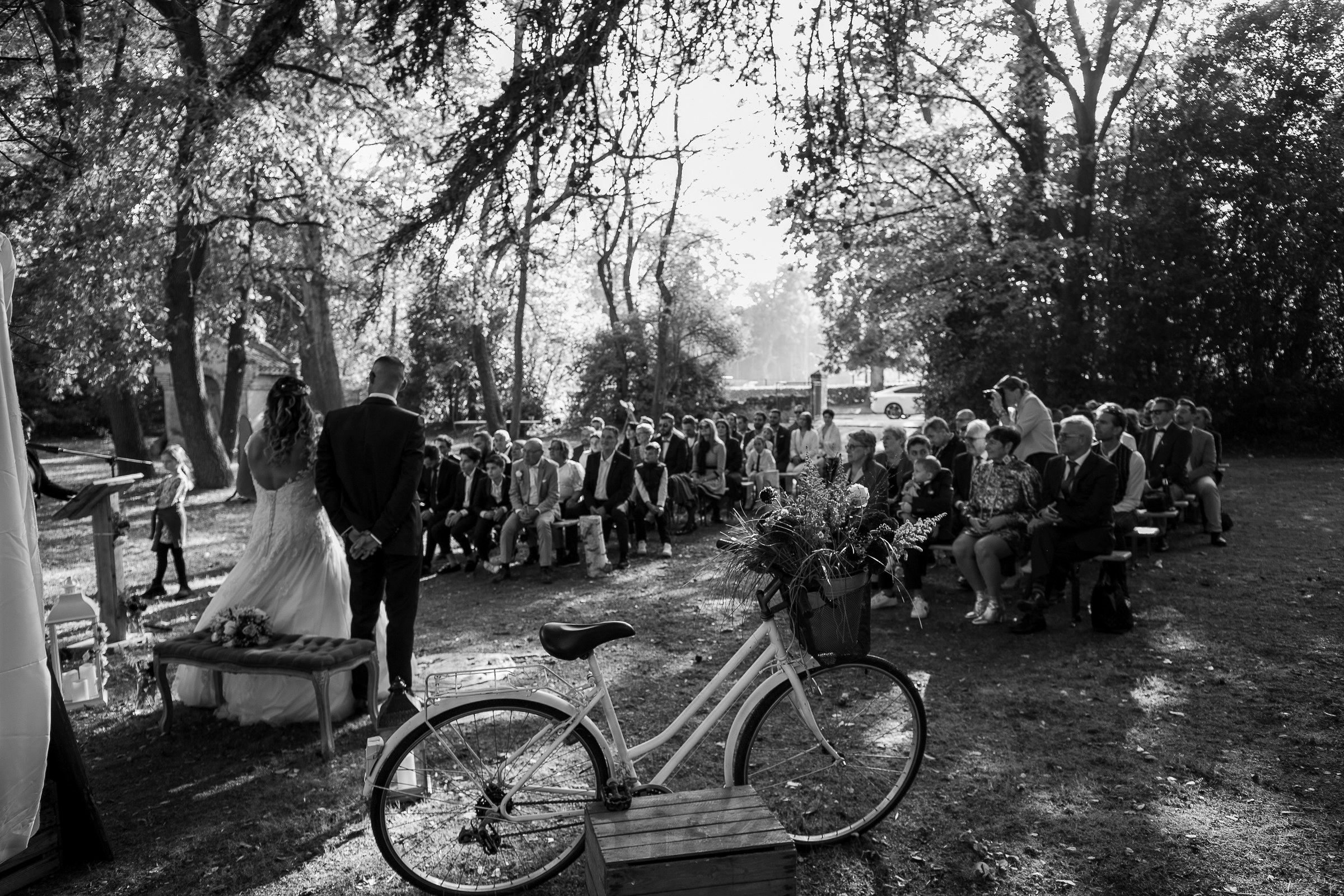 Photo mariage — la cérémonie en plein air